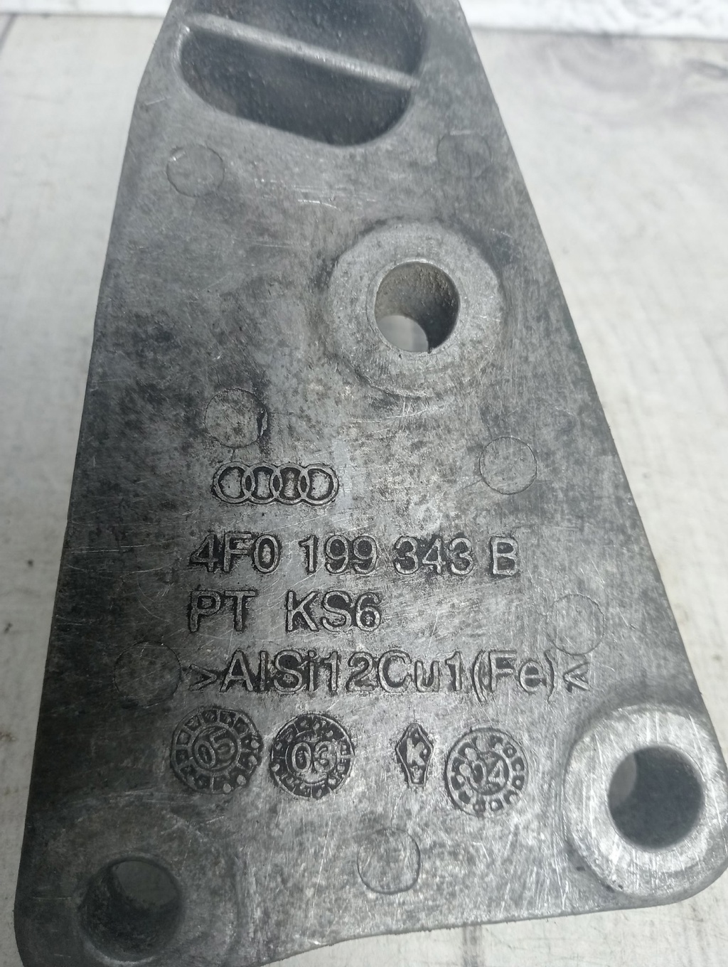 Audi A8 / D4 / 4E (2003-2010) для Опора двигателя