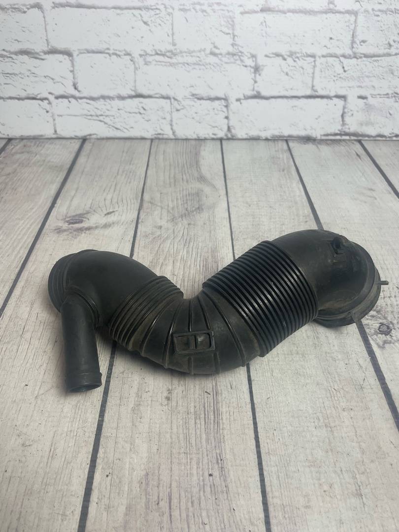 VW Passat B6 (2005-2010) для Патрубок воздуховод ДВС