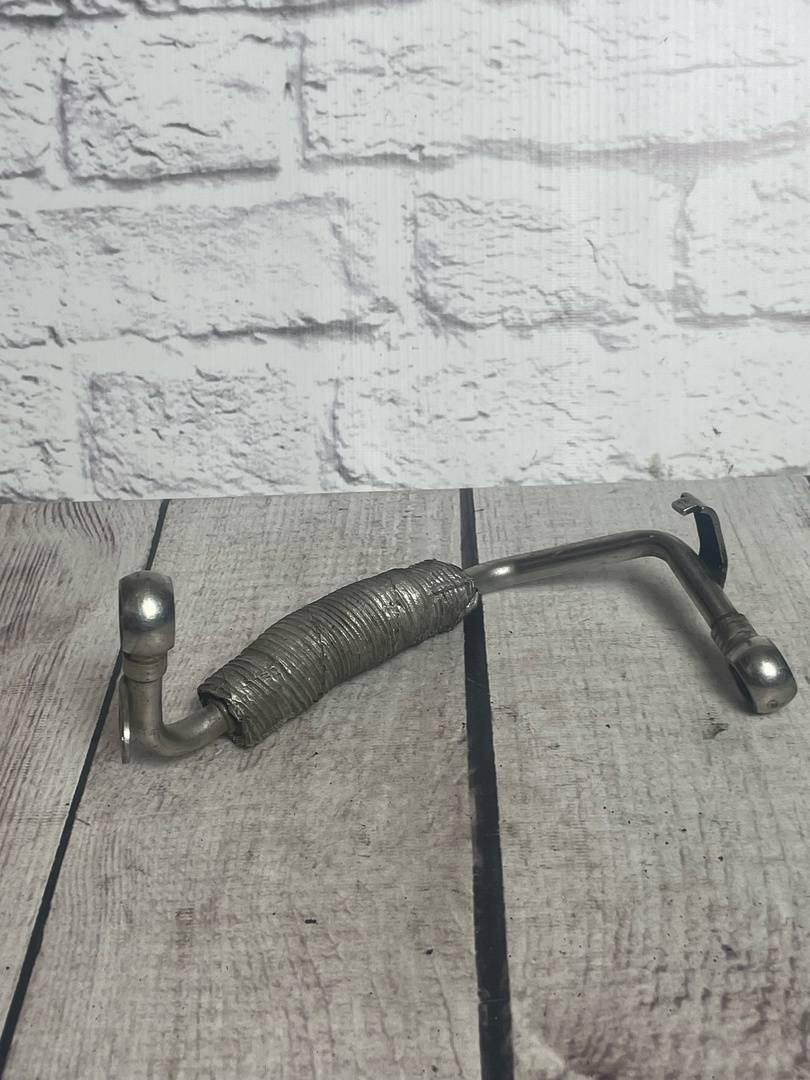 VW Passat B6 (2005-2010) для Трубка турбины