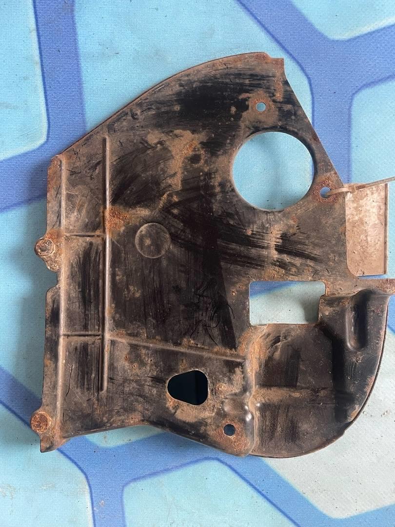 Audi A8 / D4 / 4E (2003-2010) для Защитный кожух ГРМ