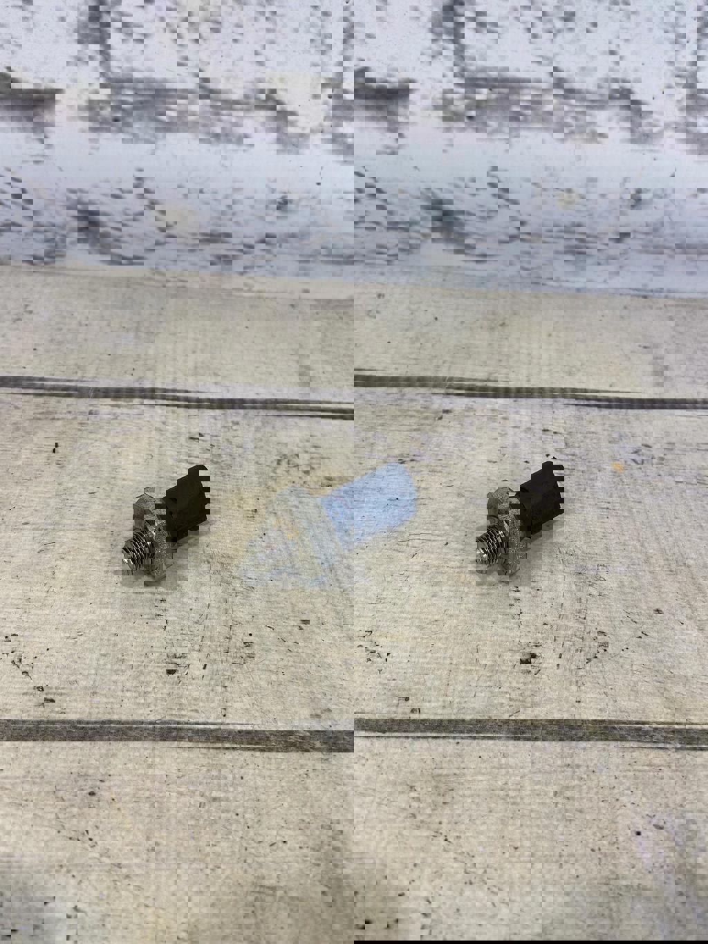 VW Passat CC (2008-) для Датчик давления масла