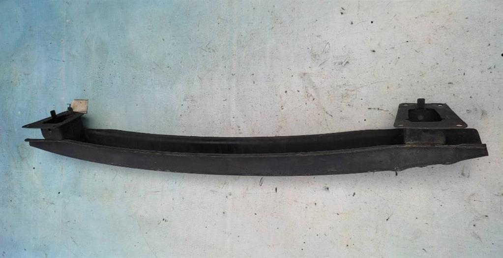 VW Passat B6 (2005-2010) для Усилитель бампера заднего