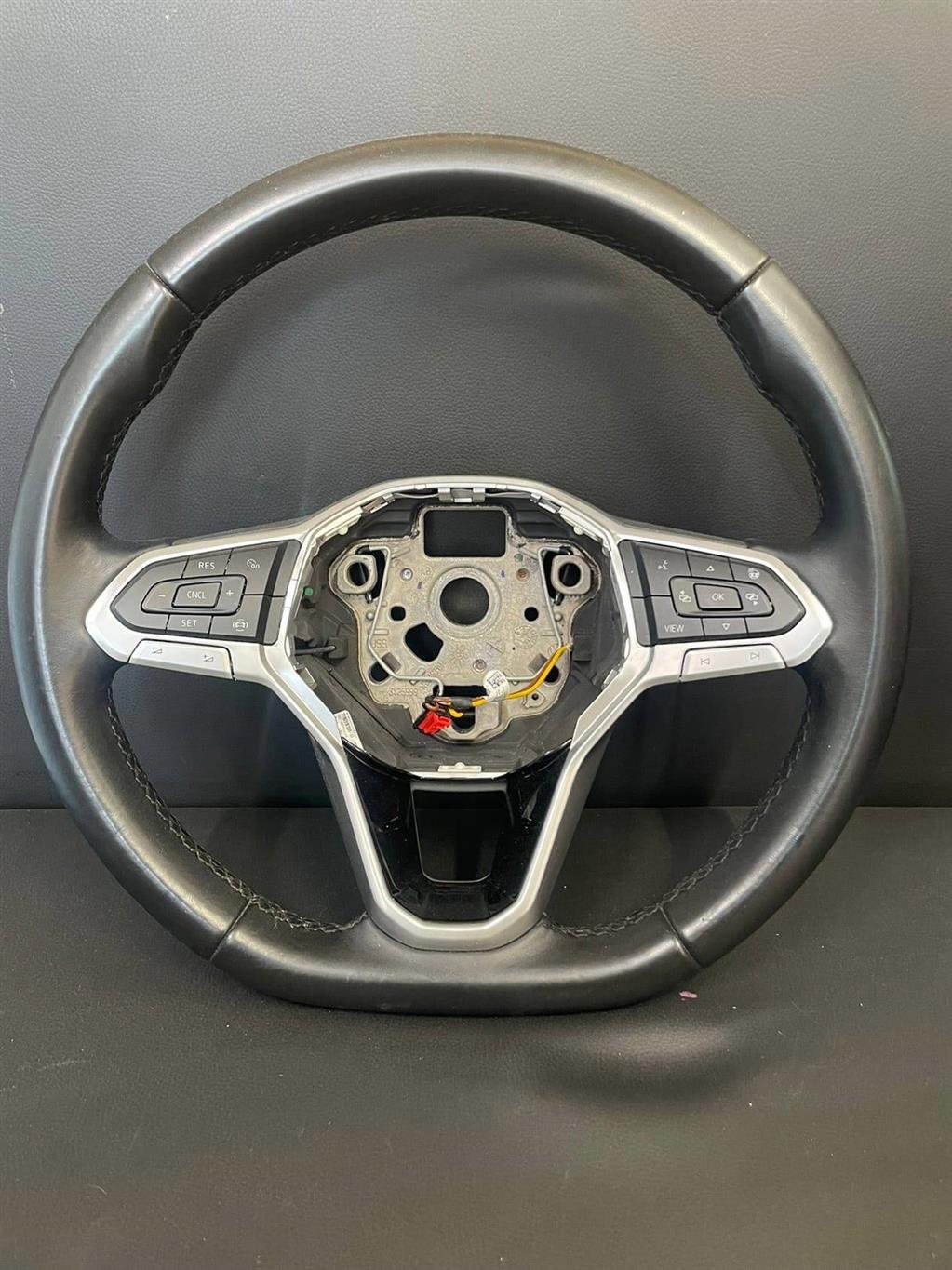 VW Tiguan 2 Рест (2021-2024) для Руль 3 спицы 