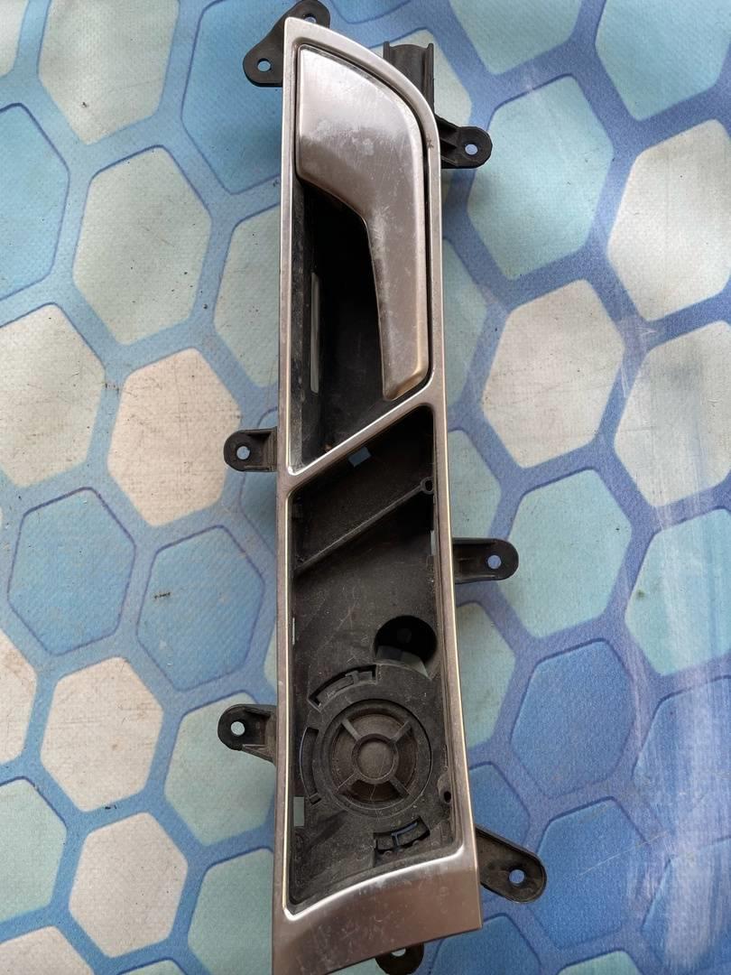 Audi A6 / C6 4F (2004-2011) для Ручка двери внутренняя передняя правая