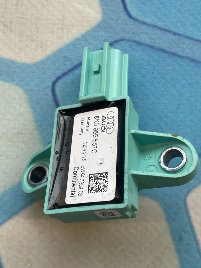 Audi Q5 / 8R (2008-2012) для Датчик AIR BAG