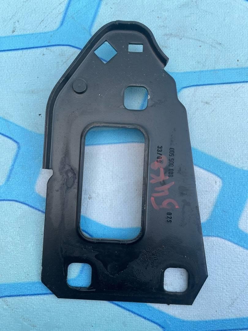 Audi A4 / B8 (2007-2015) для Кронштейн усилителя бампера правый