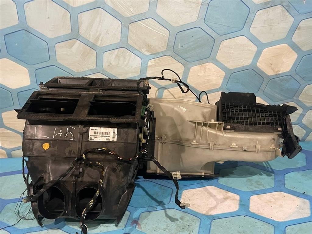 Volvo XC70 Cross Country (2000-2006) для Корпус отопителя ( печки )