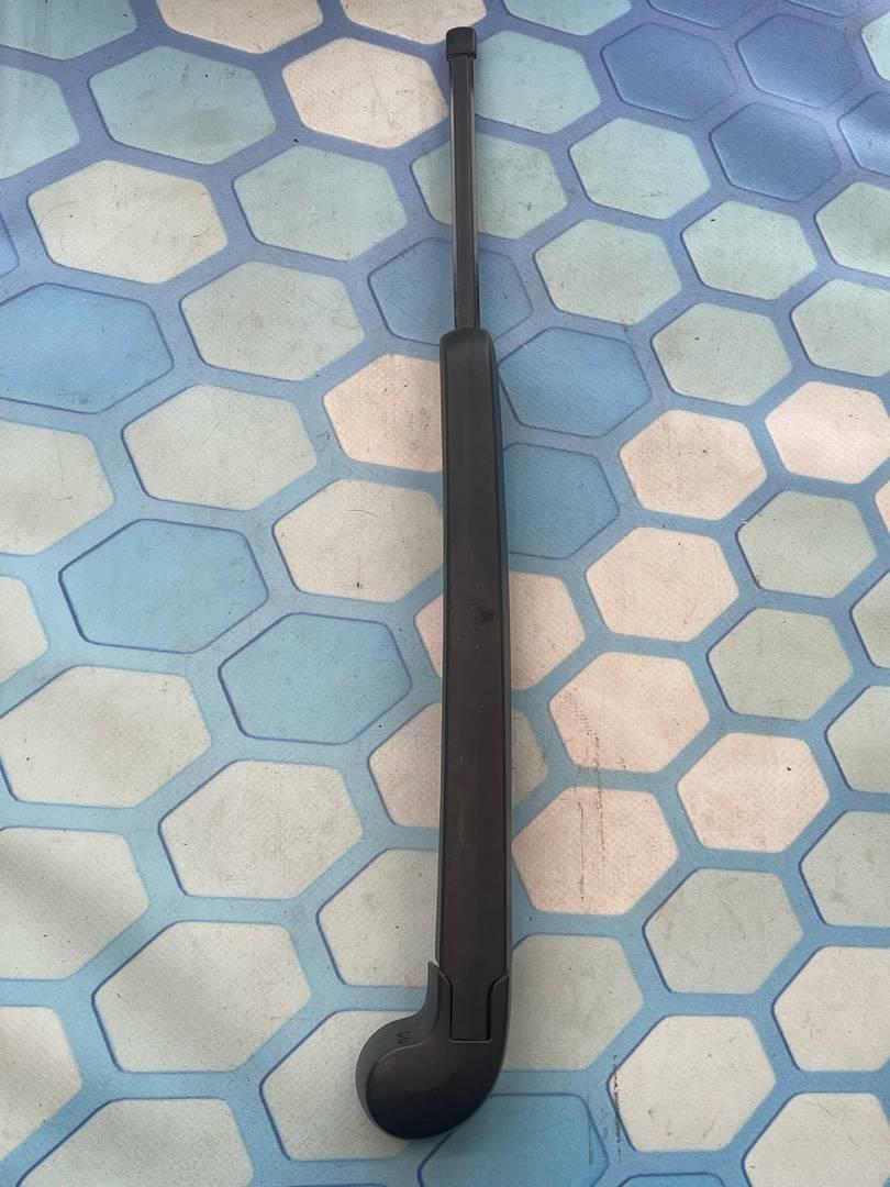 Audi Q5 / 8R (2008-2012) для Поводок стеклоочистителя заднего