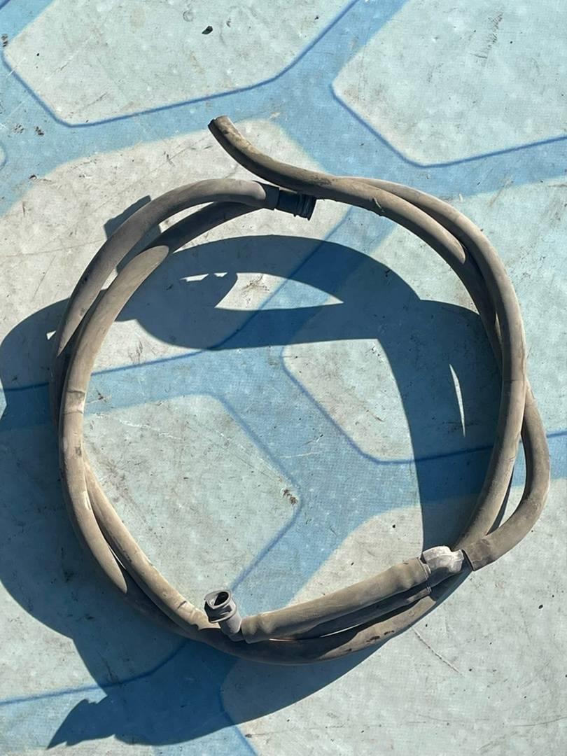 Audi A4 / B8 (2007-2015) для Шланг фароомывателя