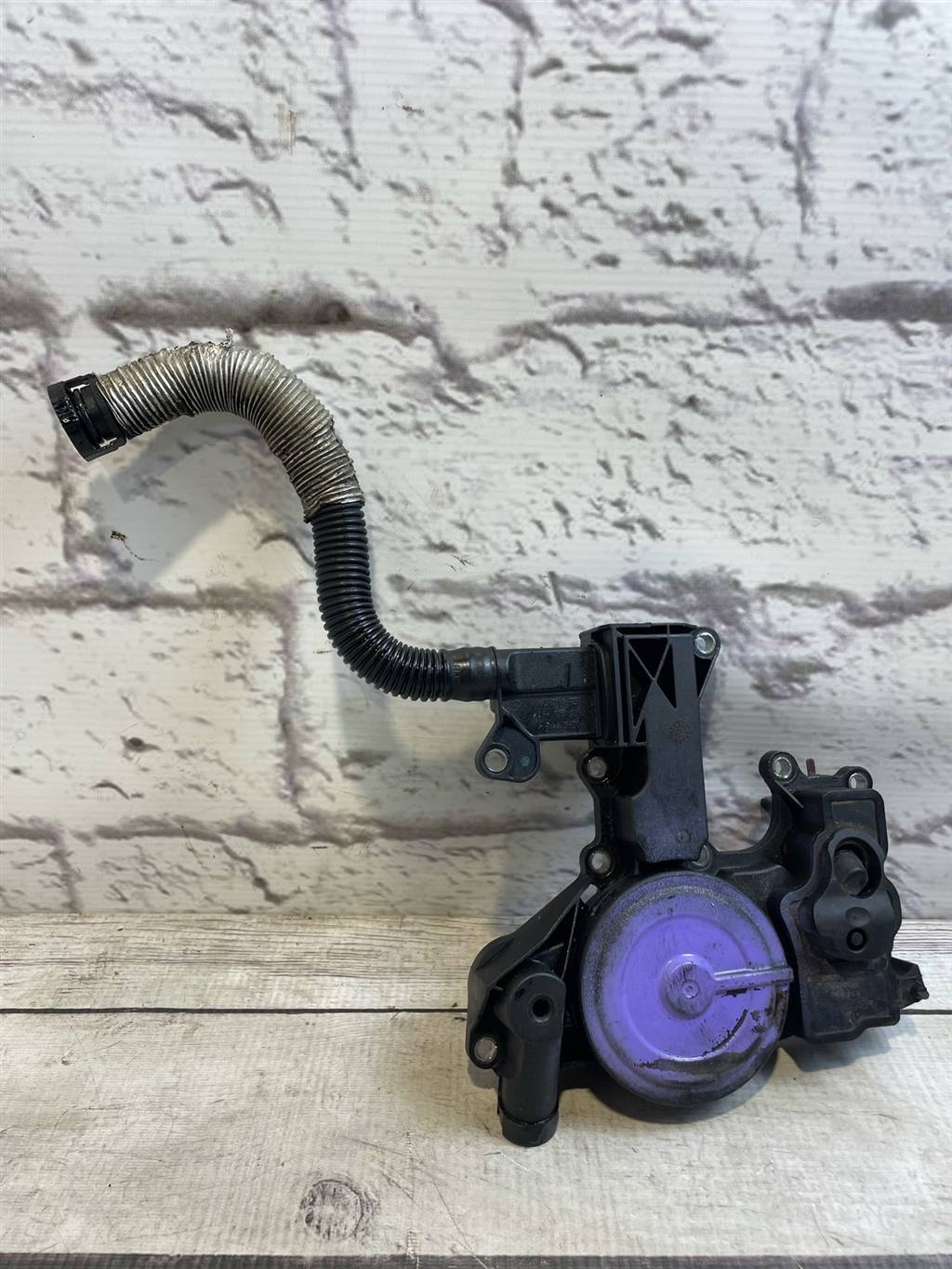 VW Tiguan 1 рест (2011-2016) для Маслоотделитель