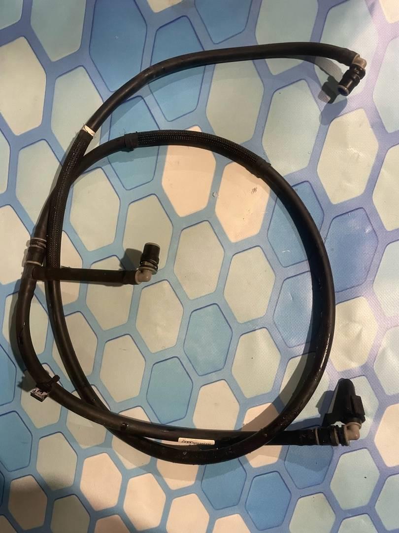 Audi A4 / B8 (2007-2015) для Шланг фароомывателя