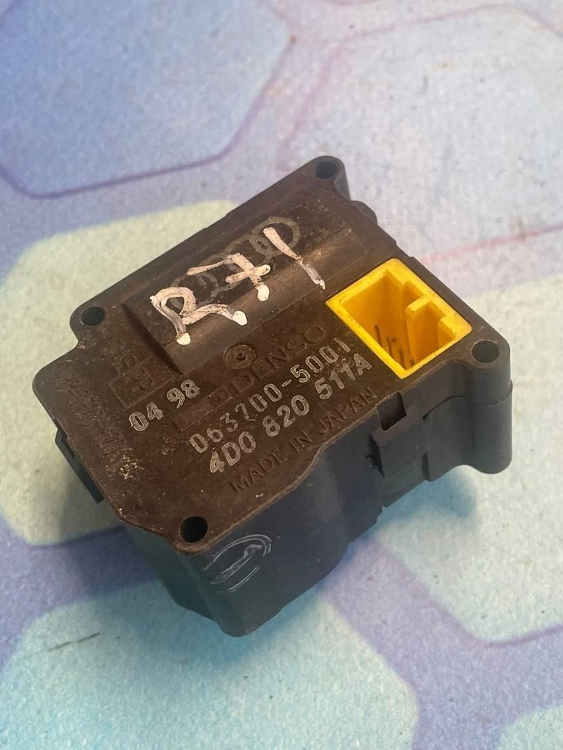 Audi A8 / D2 / 4D (1994-1998) для Моторчик заслонки печки (сервопривод)