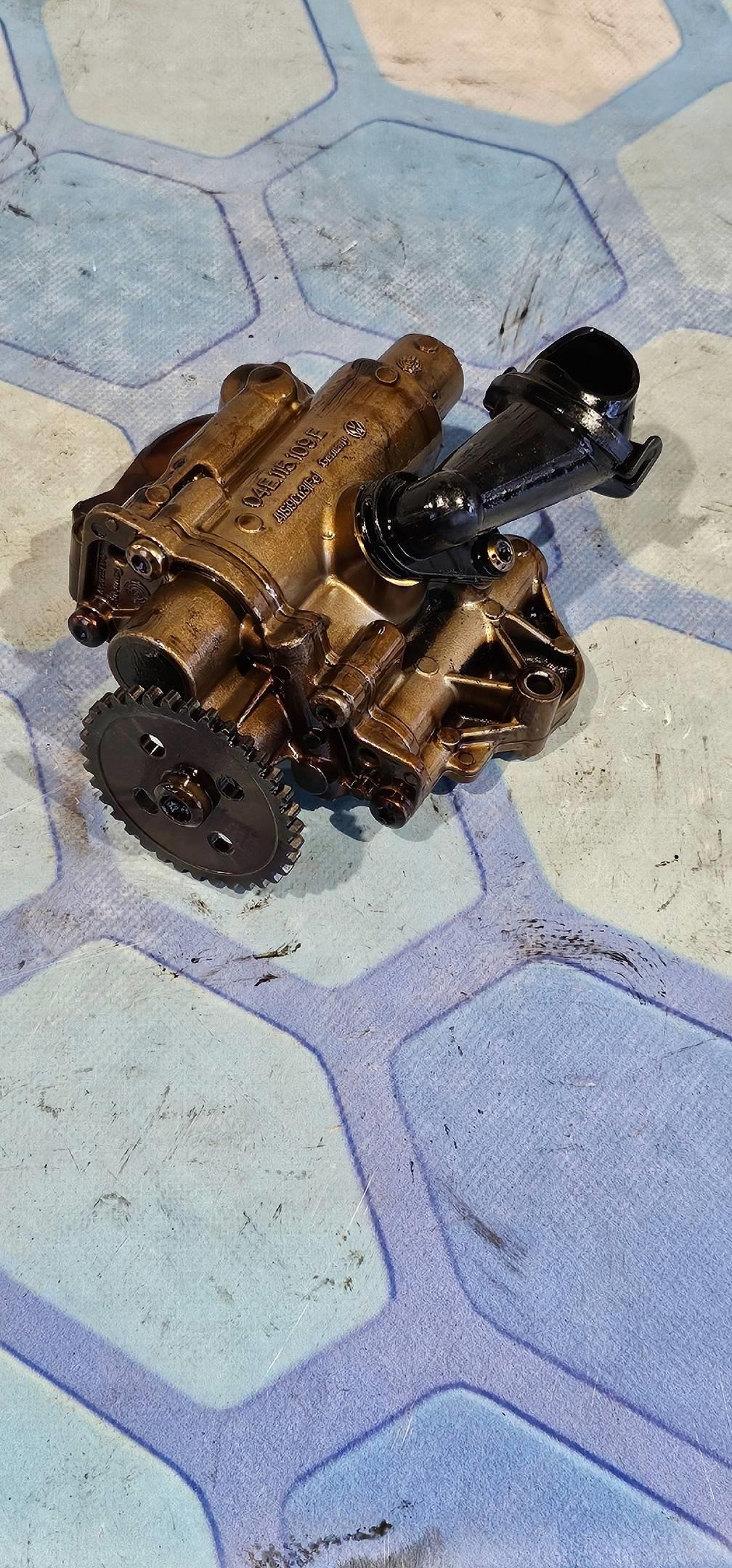 Audi A1 (2010-) для Масляный насос