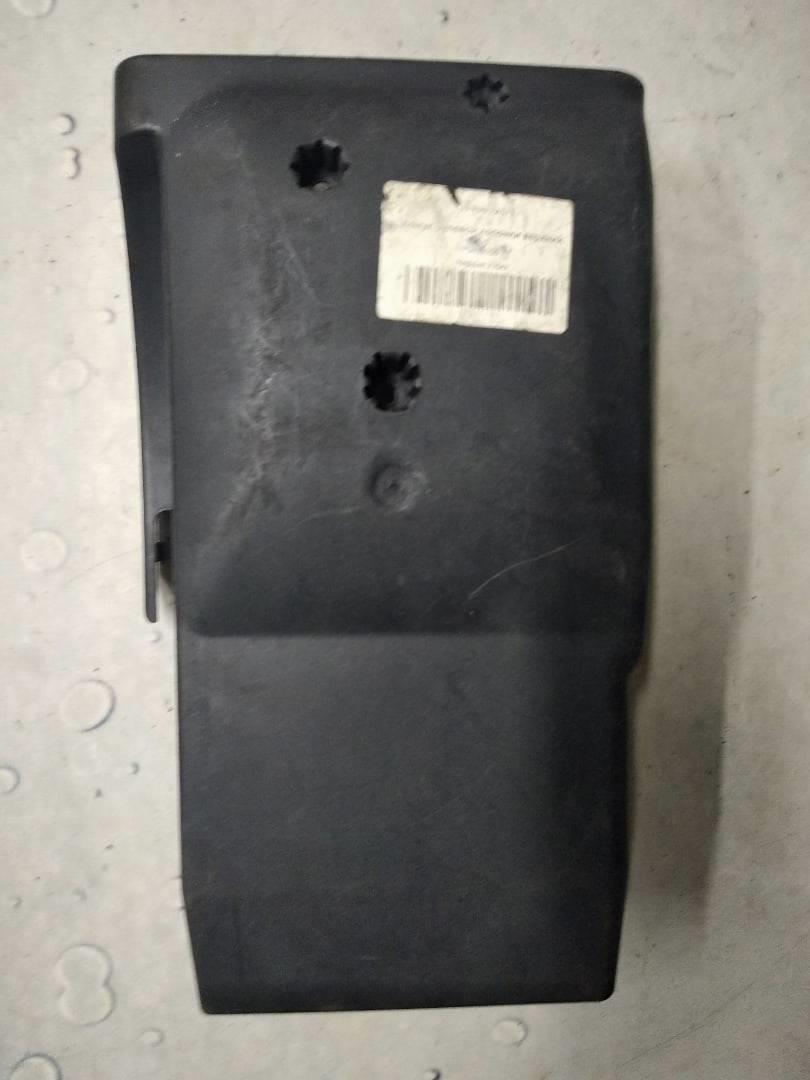 Volvo XC70 Cross Country (2000-2006) для Кожух рулевой колонки верхний