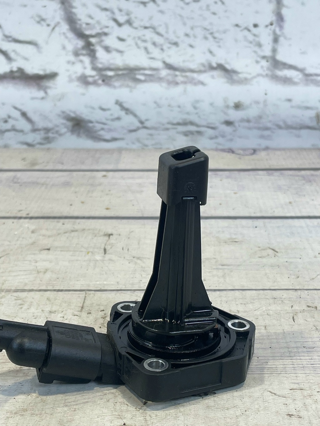 VW Passat CC (2008-) для Датчик уровня масла