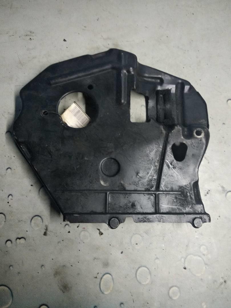 Audi A6 / C5 (1997-2004) для Защитный кожух грм левый