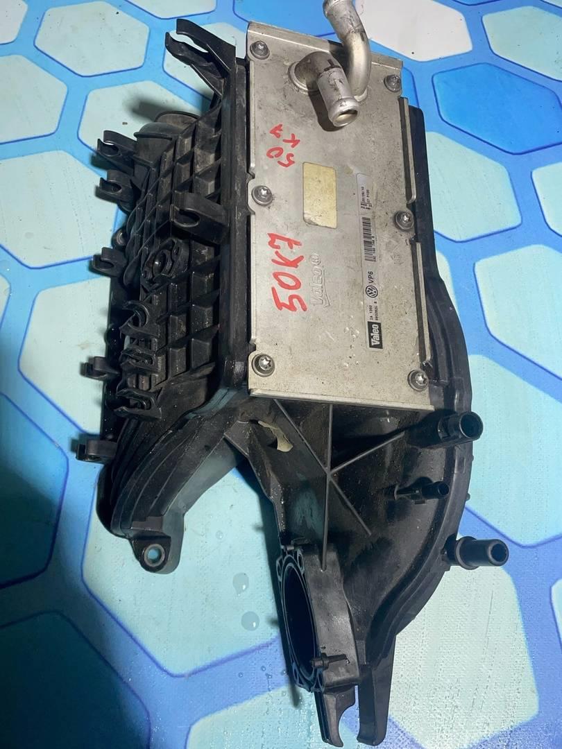 Audi A1 (2010-) для Коллектор впускной