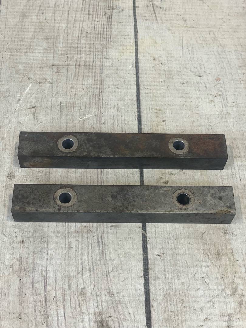 VW Passat B6 (2005-2010) для Кронштейн (сопут. товар)