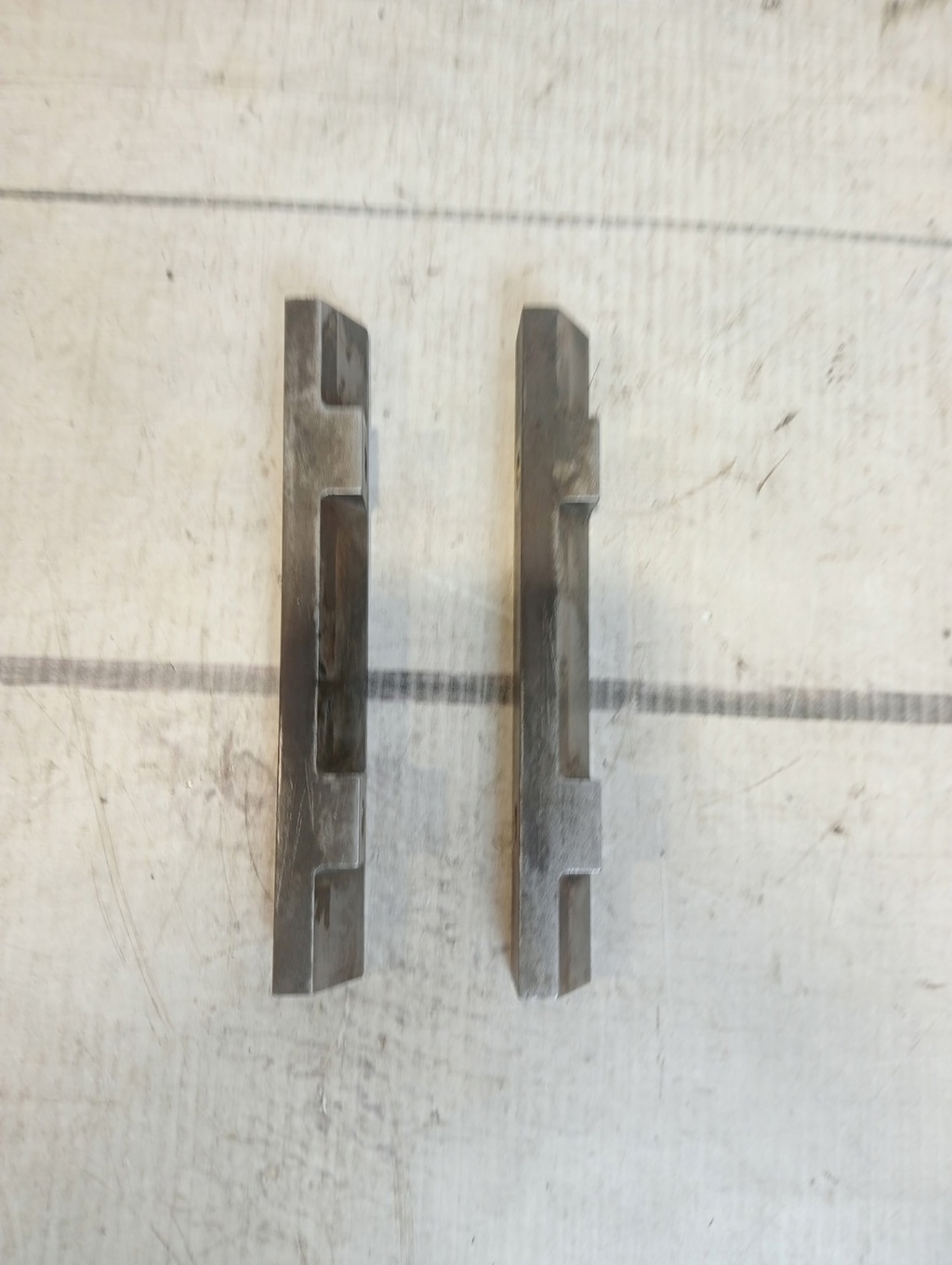 VW Passat B6 (2005-2010) для Кронштейн (сопут. товар)