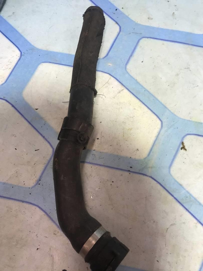 Audi A8 / D4 / 4E (2003-2010) для Патрубок радиатора