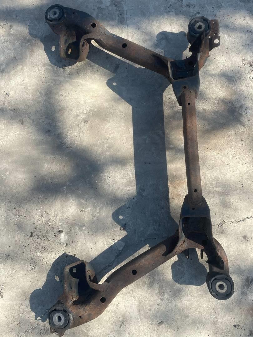 Audi A4 / B7 (2005-2007) для Балка задняя