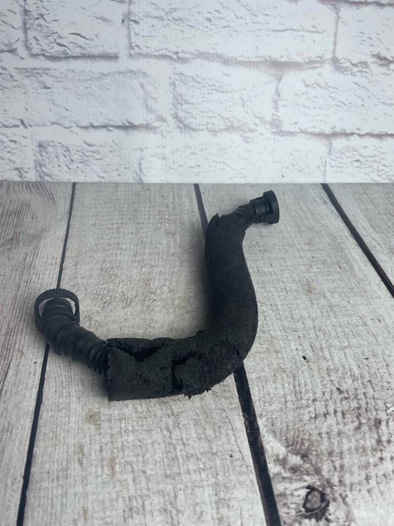 VW Tiguan 1 рест (2011-2016) для Патрубок вентиляции картерных газов