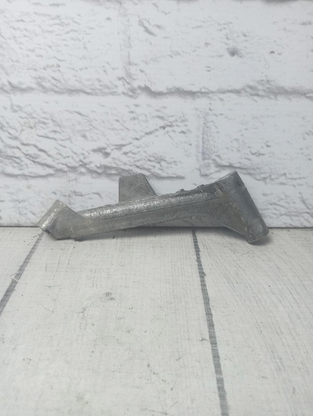 Audi A4 / B8 (2007-2015) для Кронштейн (сопут. товар)