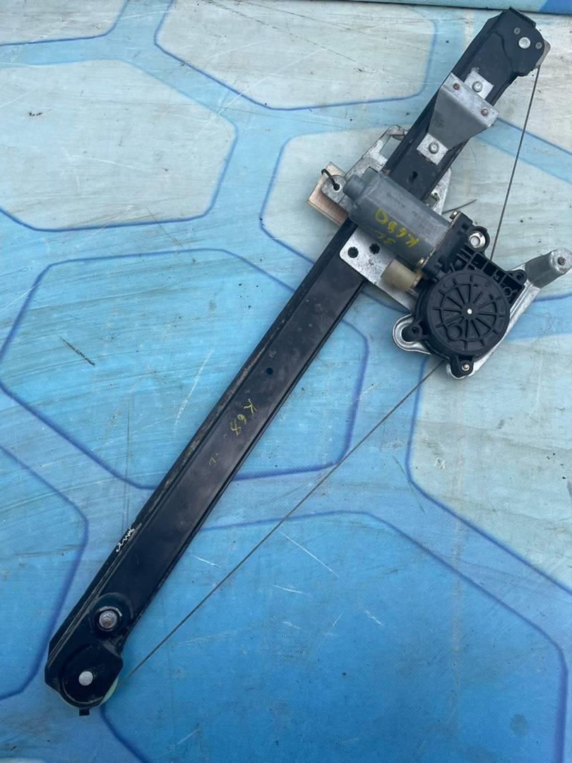 Volvo XC90 (2002-2015) для Стеклоподъемник задний левый