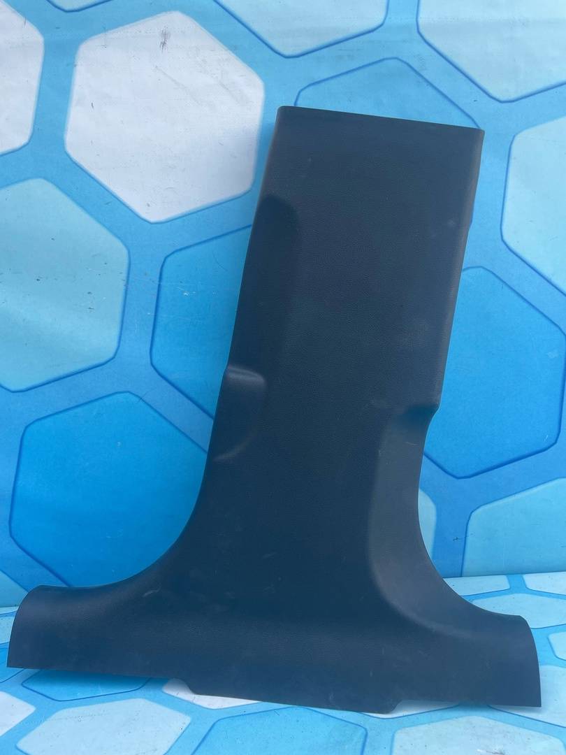 Audi A7 (2011-) для Обшивка стойки центральной правой нижняя