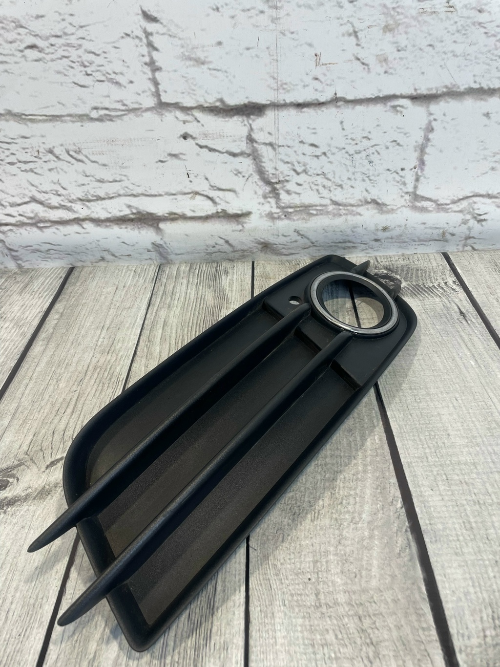 Audi A4 / B8 (2007-2015) для Решетка бампера правая под птф