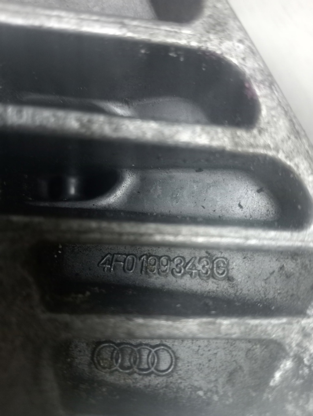 Audi A6 / C6 4F (2004-2011) для Кронштейн двигателя