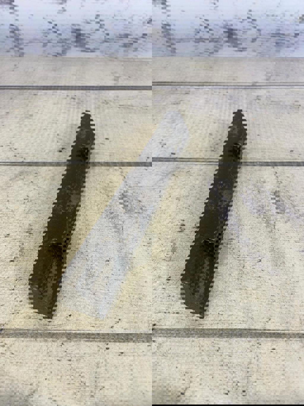 VW Passat CC (2008-) для Кронштейн (сопут. товар)