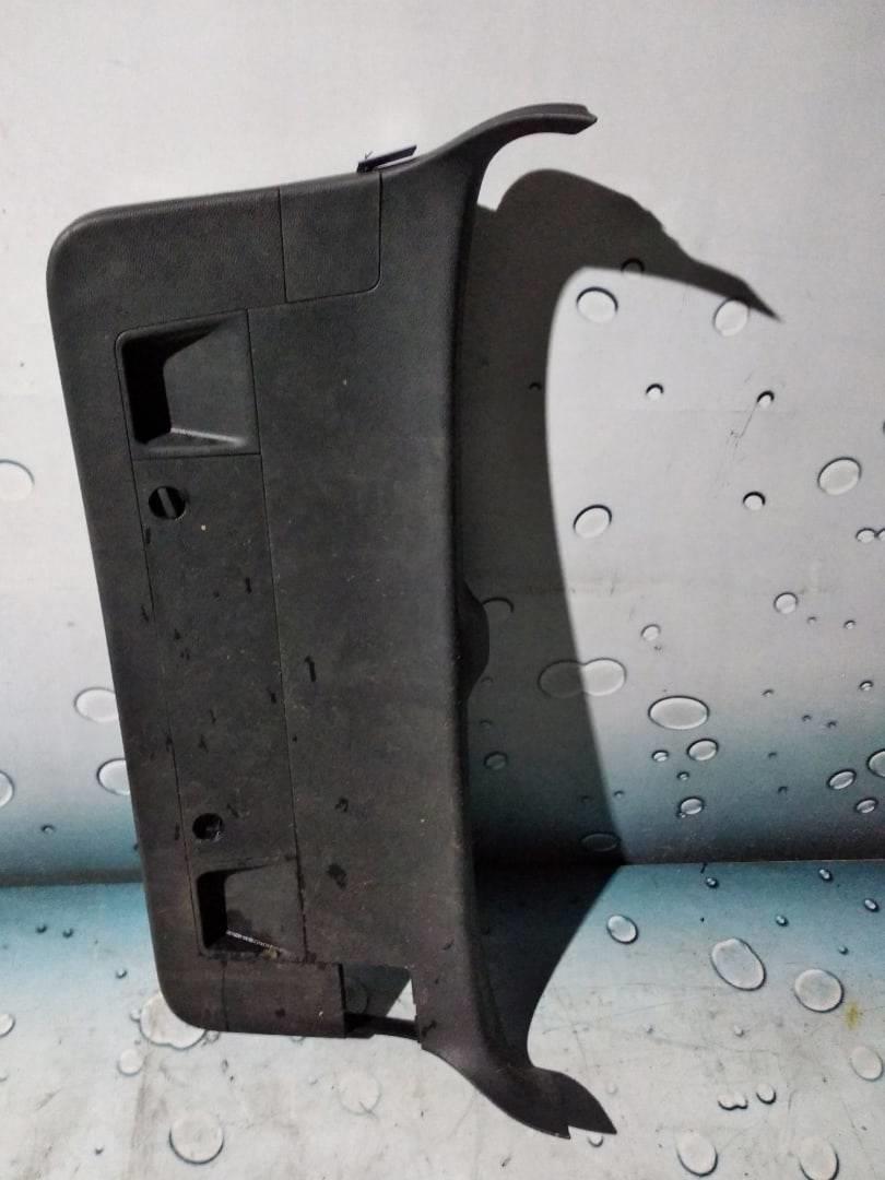 VW Passat B6 (2005-2010) для Обшивка крышки багажника