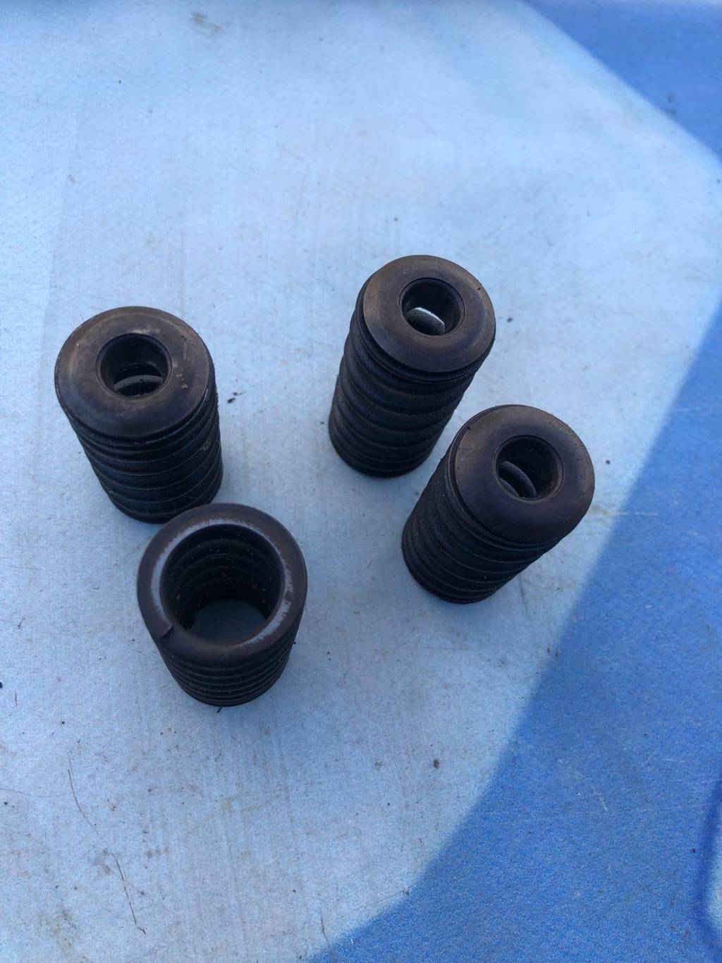 Audi A1 (2010-) для Пружина клапана