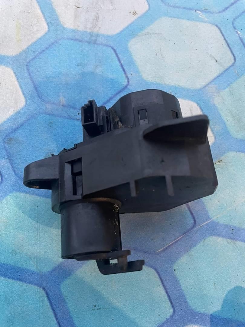 Land Rover Range Rover III L322 (2005-2010) для Моторчик заслонки печки (сервопривод)