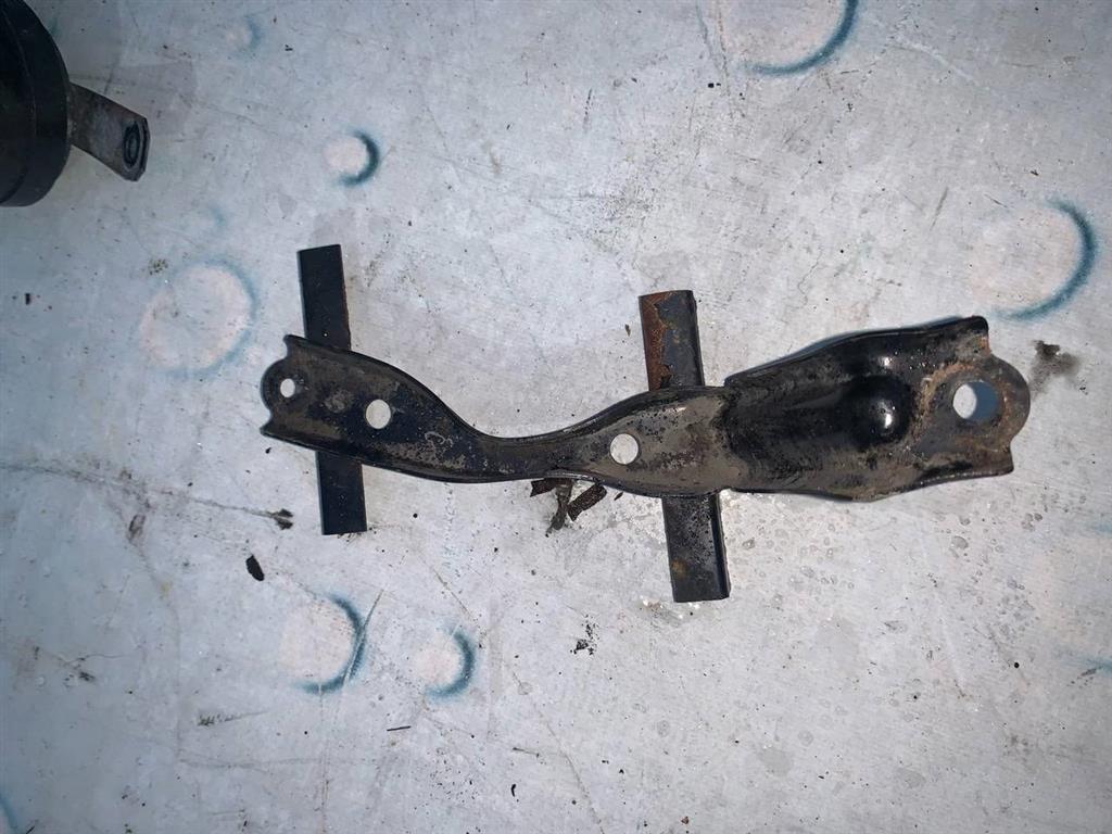 Lexus RX 400h (2003-2009) для Кронштейн