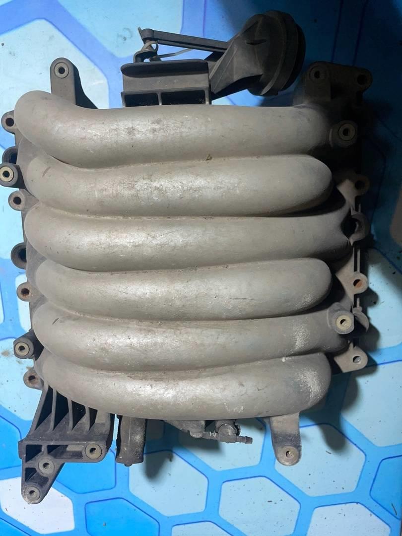 Audi A6 / C5 (1997-2004) для Коллектор впускной