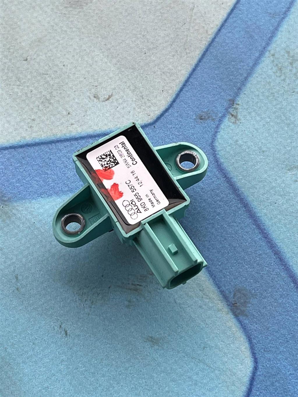 Audi Q5 / 8R (2008-2012) для Датчик AIR BAG