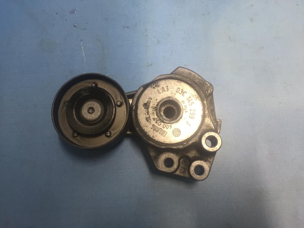 VW Jetta (2006-2011) для Ролик натяжителя ремня