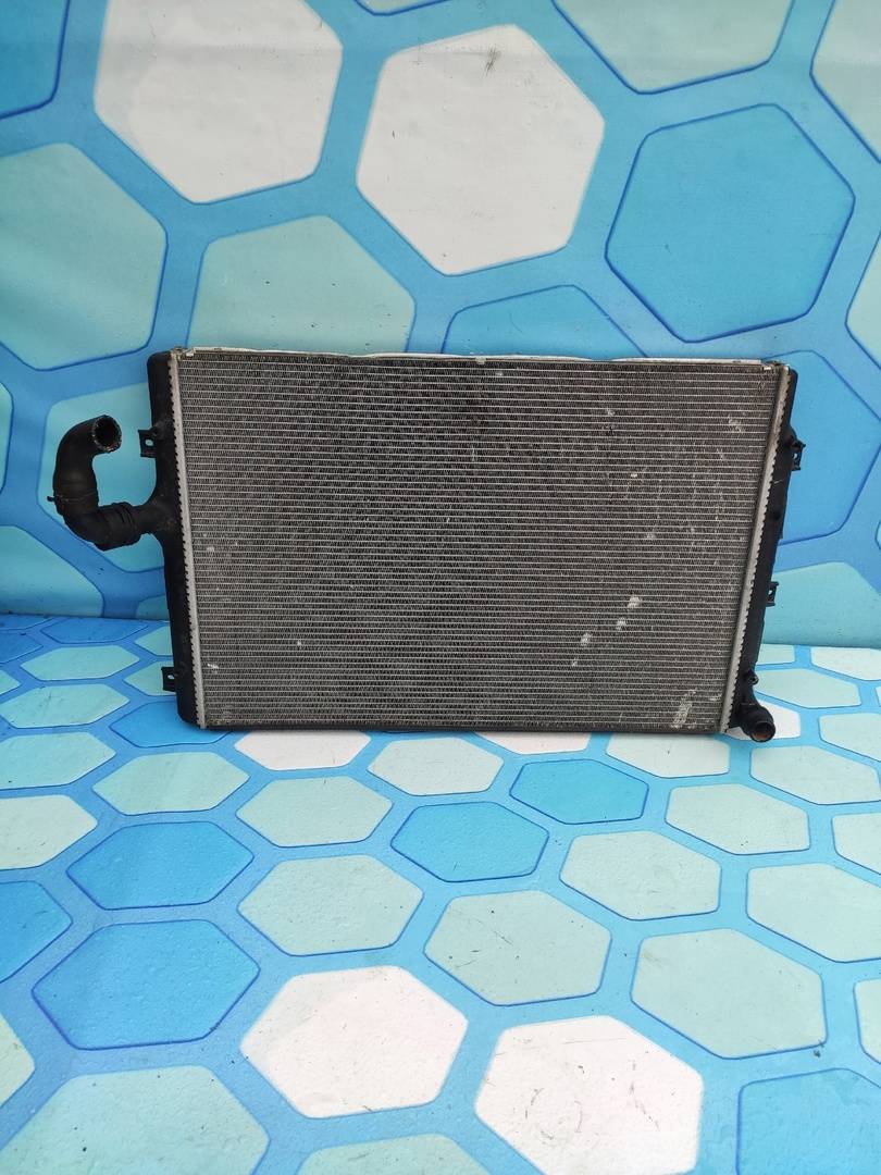 VW Jetta (2006-2011) для Радиатор основной