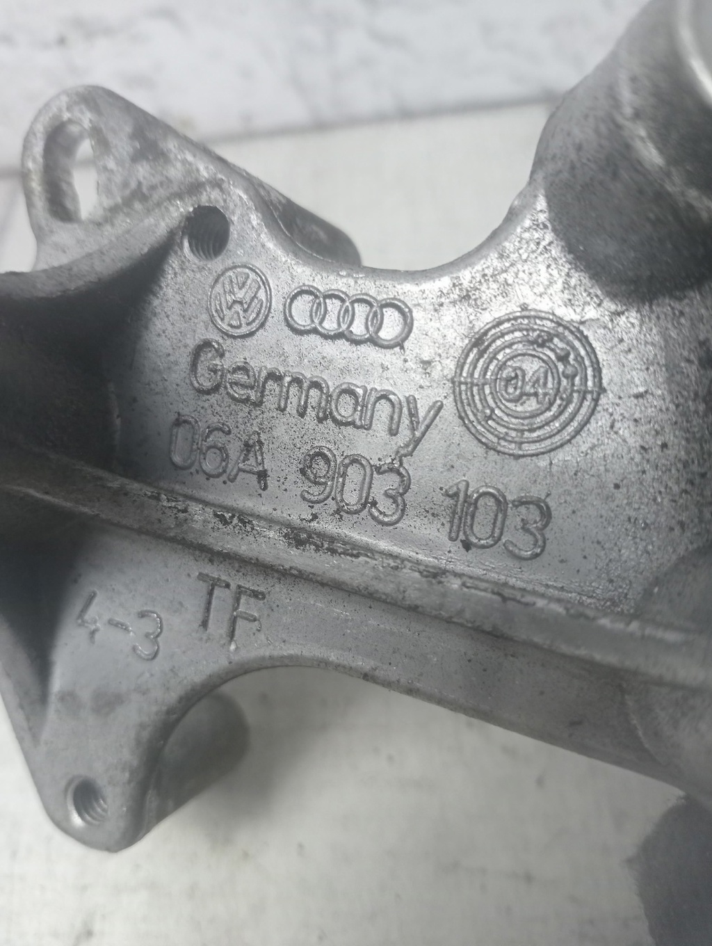 Skoda Octavia / A5 1Z / (2004-2013) для Кронштейн (сопут. товар)