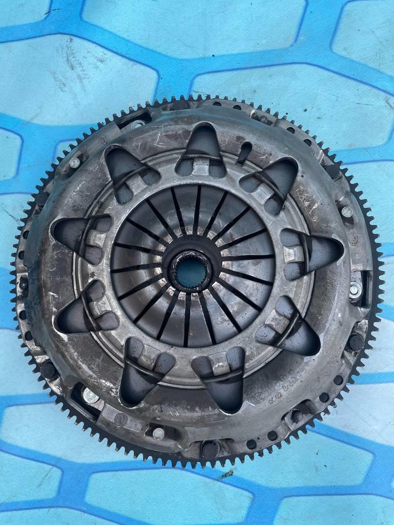 VW Golf V (2003-2009) для Комплект сцепления