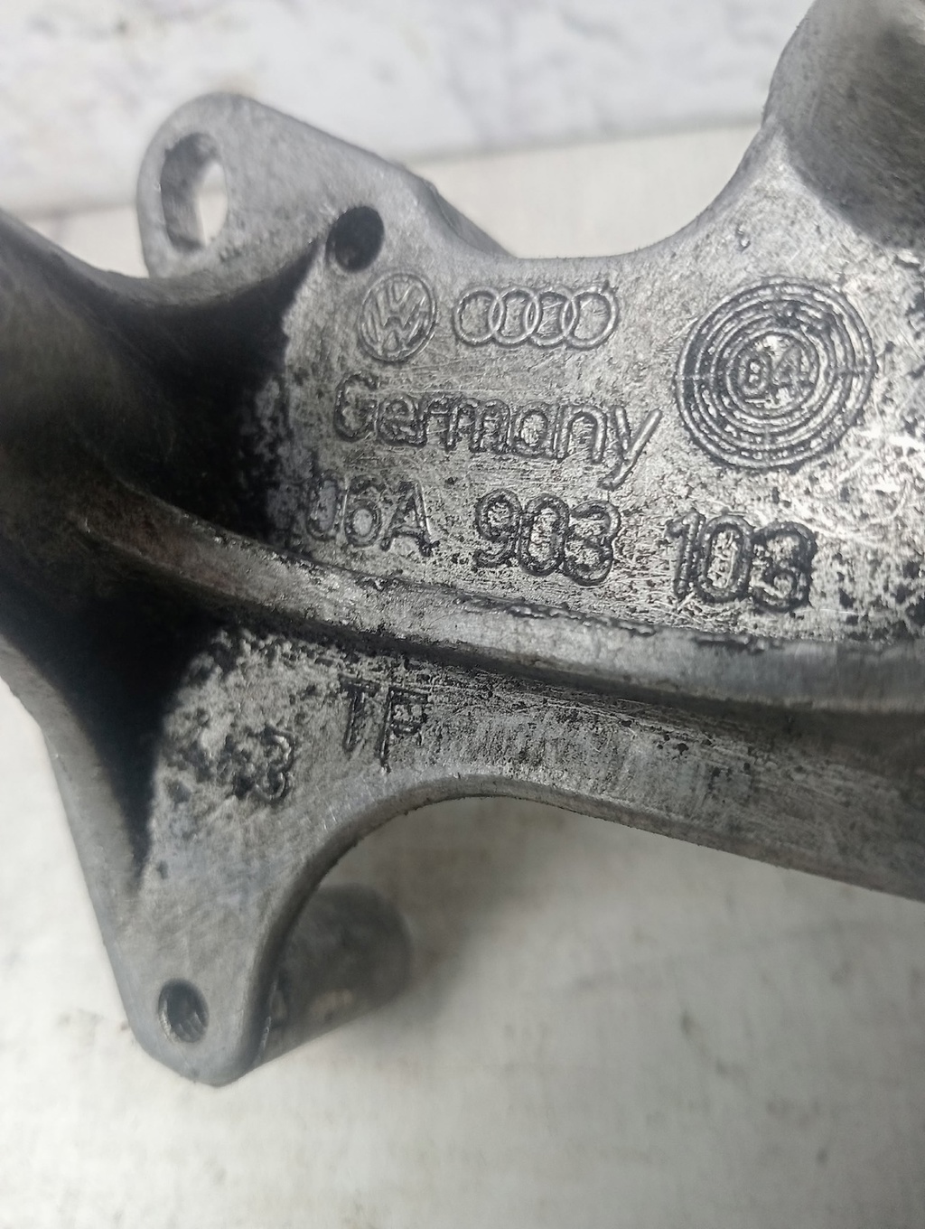 Skoda Octavia / A5 1Z / (2004-2013) для Кронштейн (сопут. товар)