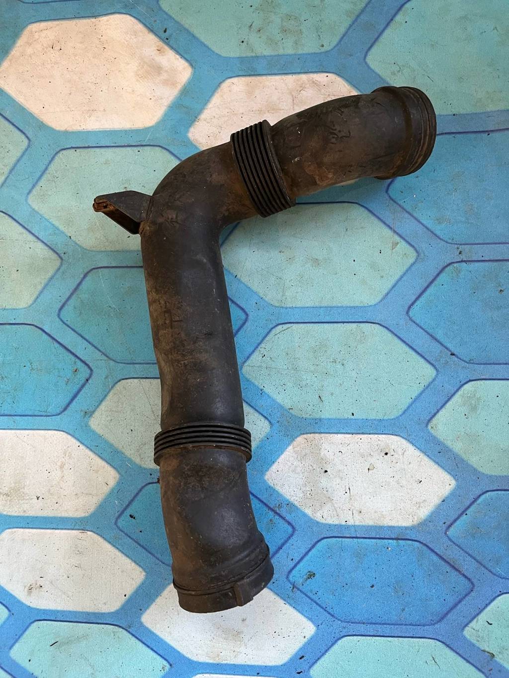 VW Passat B6 (2005-2010) для Патрубок воздуховод ДВС