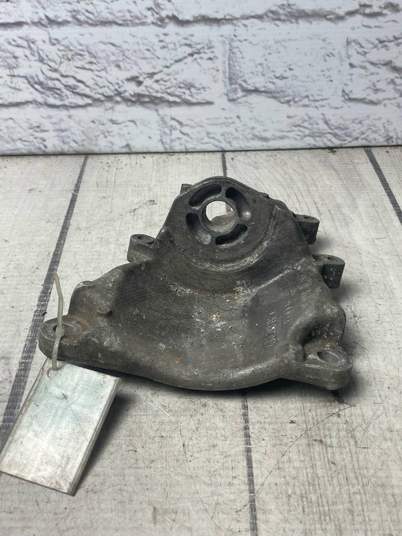 Audi A6 / C5 (1997-2004) для Кронштейн кпп