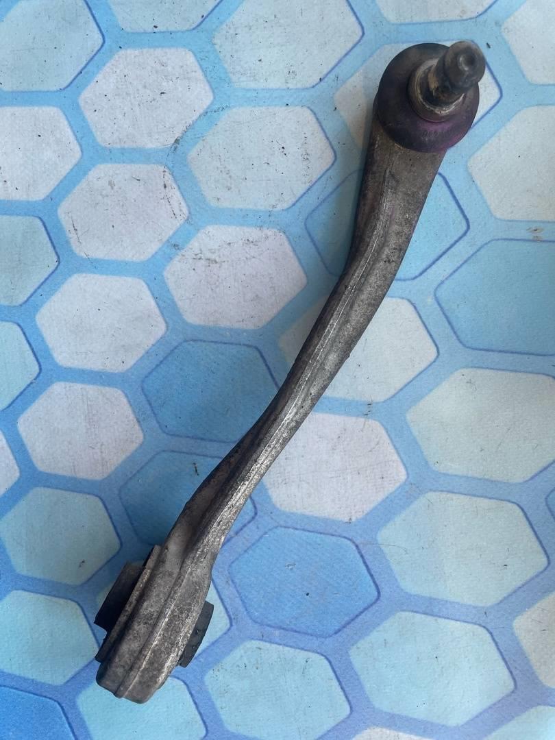 Audi A4 / B8 (2007-2015) для рычаг передний верхний левый