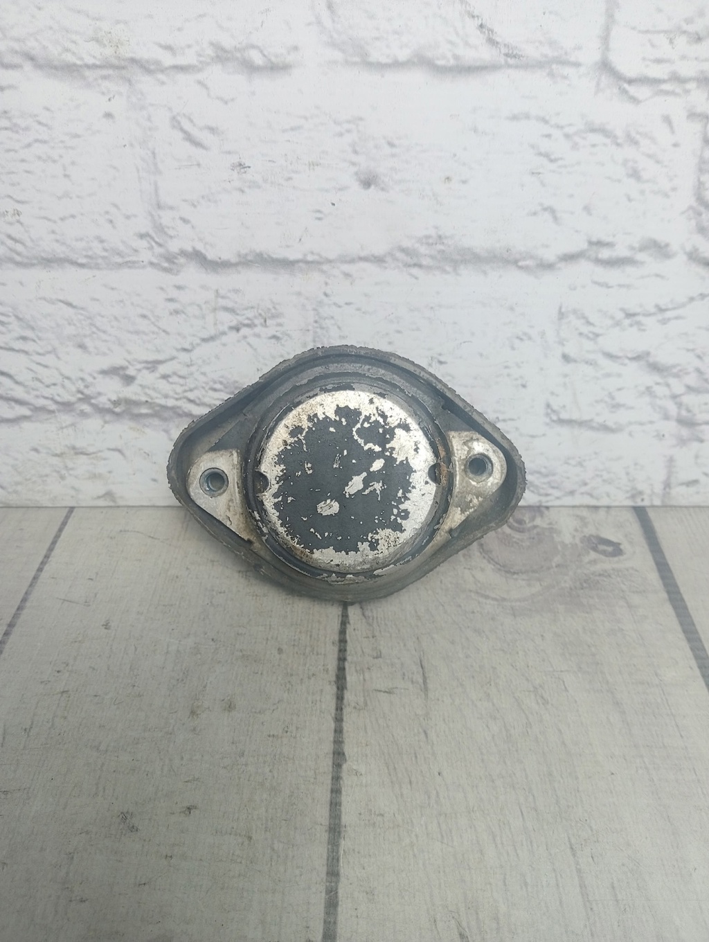 Audi A4 / B6 (2000-2004) для Опора КПП Audi A4 / B6 (2000-2004) для Опора КПП