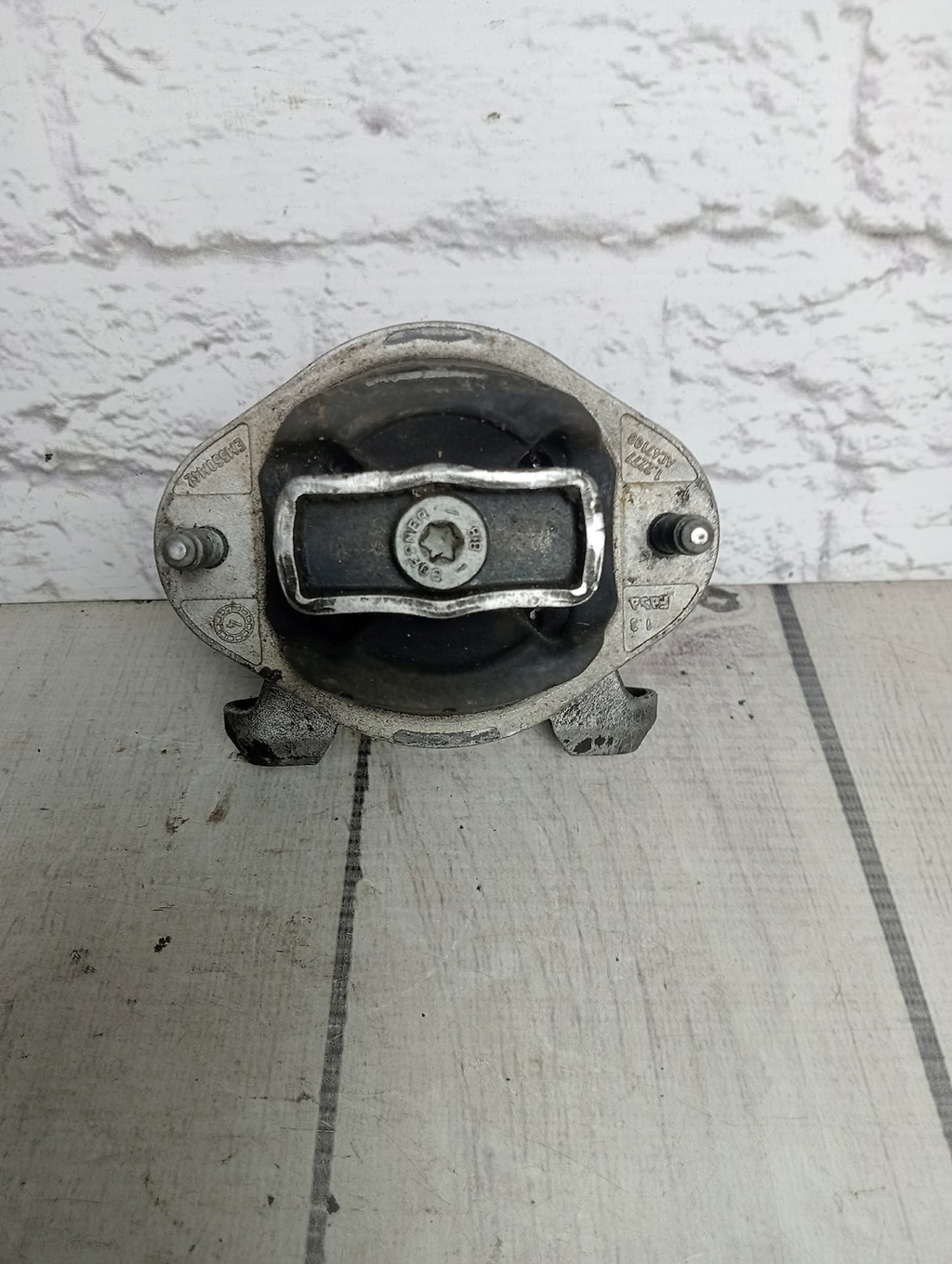 Audi A4 / B7 (2005-2007) для Кронштейн кпп