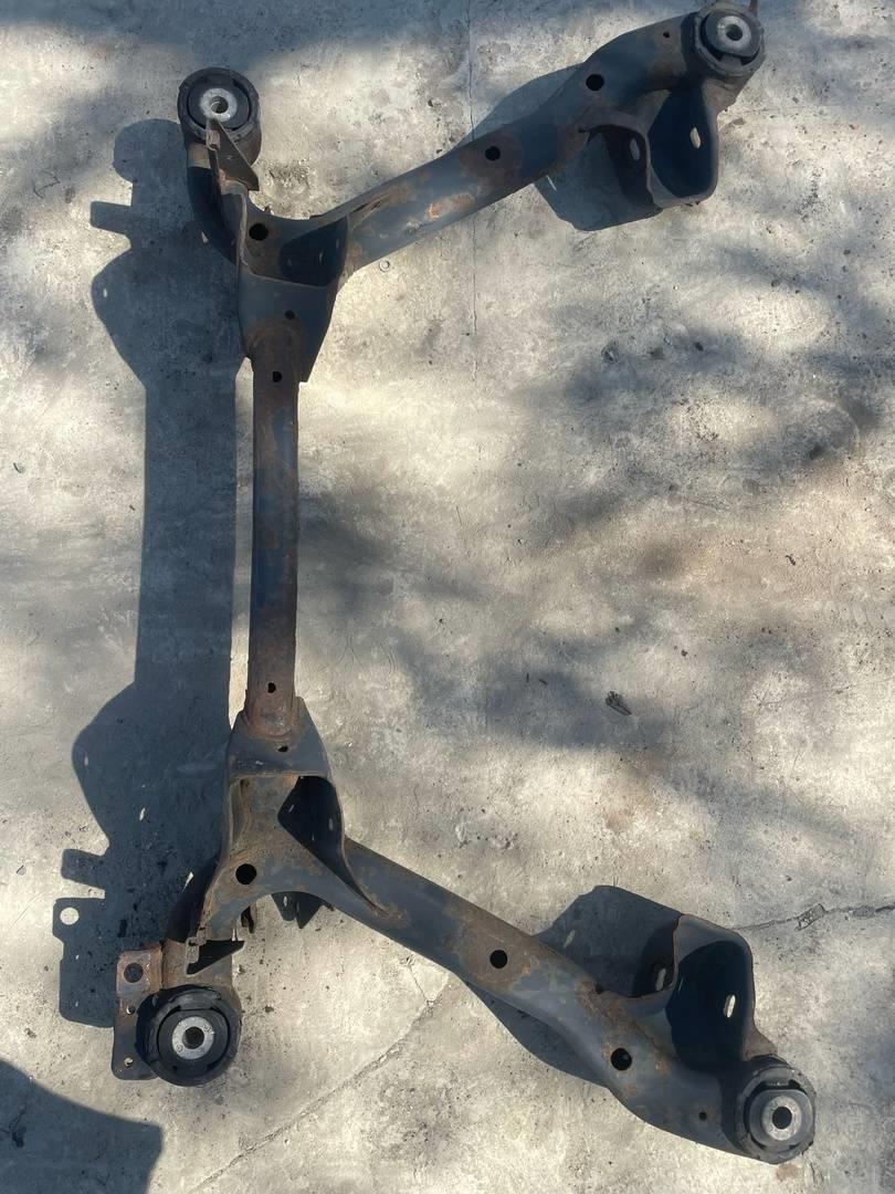 Audi A4 / B7 (2005-2007) для Балка задняя