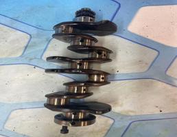 Коленчатый вал для Audi A1 (2010-)  запчасти бу